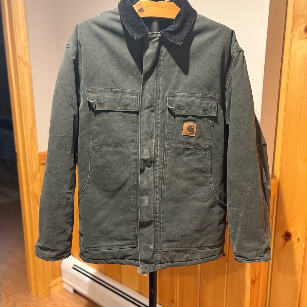 Men’s army green carhart lined jacket